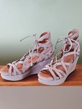 Gentle Souls By Kenneth Cole Jolly Gladiatoe Wedges